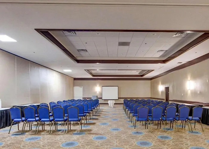 Comfort Inn & Suites Plano East